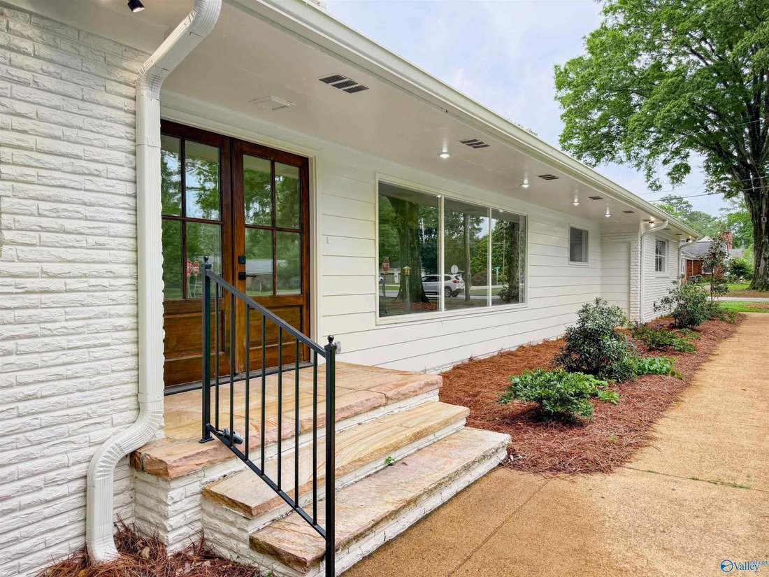 House in Decatur, Alabama, United States 2 - 18413230
