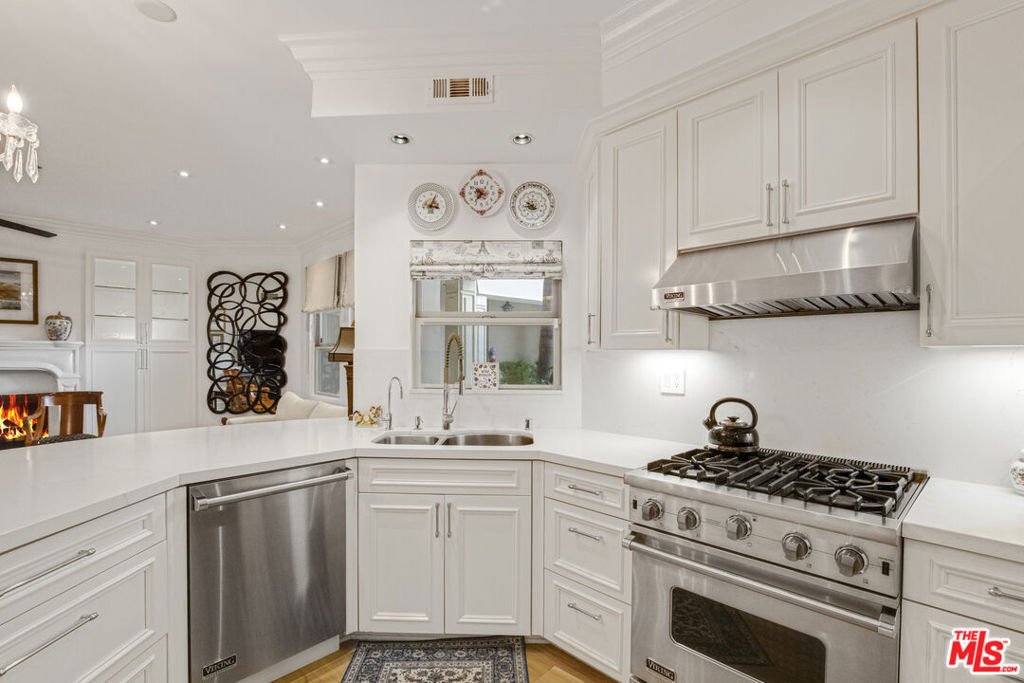 Condo in Los Angeles, California, United States 2 - 18419290