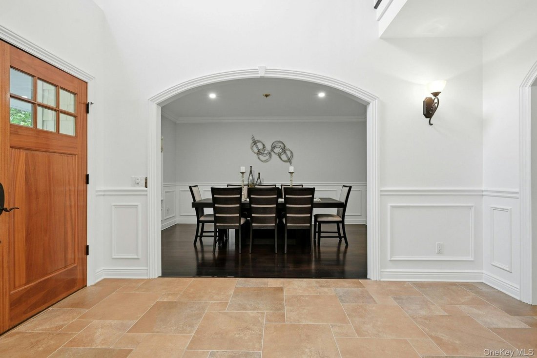 House in Kings Park, New York, United States 3 - 18402817