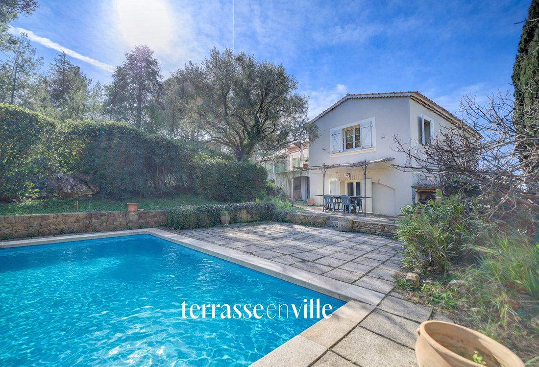 House in Centre Ville, Le Beausset, France 1 - 18415117