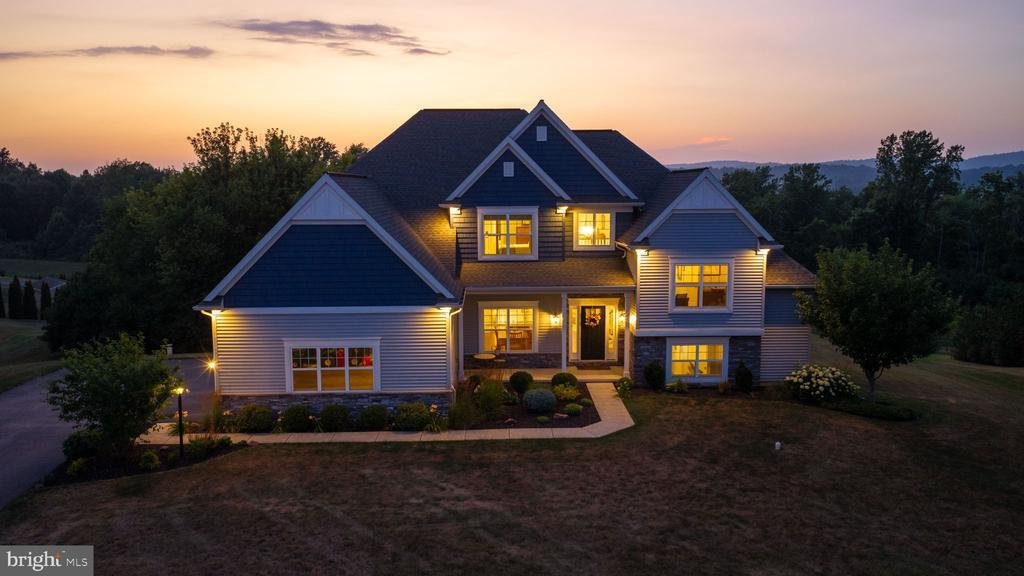 House in Adamstown, Pennsylvania, United States 4 - 18411635