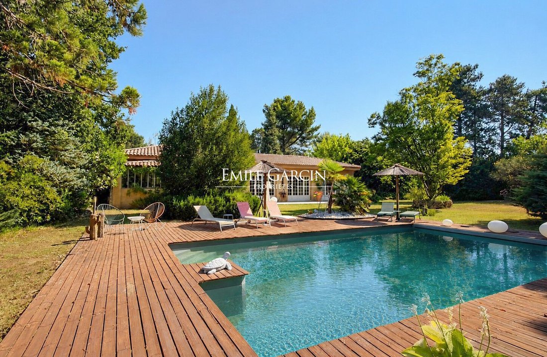 Villa in Granettes-Jauberte-Sainte Anne, Aix-en-Provence, France 3 - 18405248