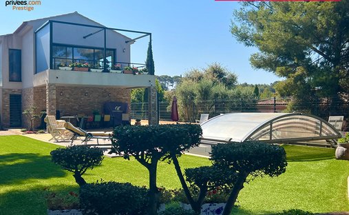 Villa in Avignon, Provence-Alpes-Côte d'Azur, France 1