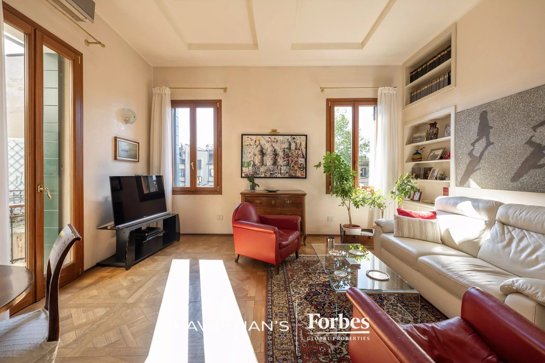 Apartment in Saint Paul, Venice, Italy 5 - 18404745