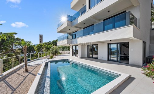 House in Brela, Split-Dalmatia County, Croatia 1