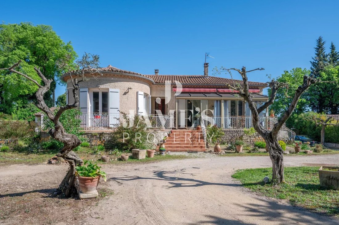 House in Saint-Etienne-du-Grès, Provence-Alpes-Côte d'Azur, France 3 - 18406779