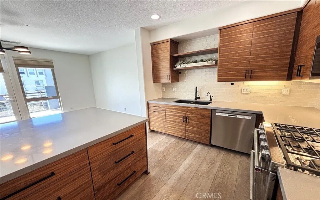 Townhouse in Lawndale, California, United States 4 - 18403157