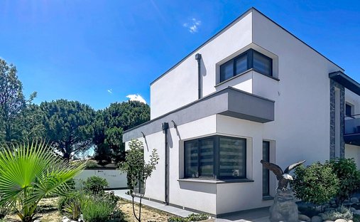 House in Haut Vernet-Moyen Vernet, Perpignan, France 1