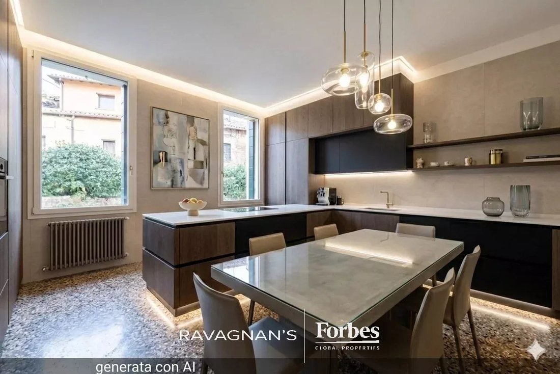 Apartment in Saint Paul, Venice, Italy 3 - 18404769