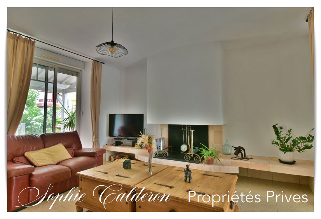 Villa in Centre Ville, Dax, France 1 - 18405877