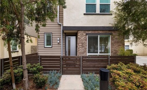 Townhouse in Costa Mesa, California, United States 1