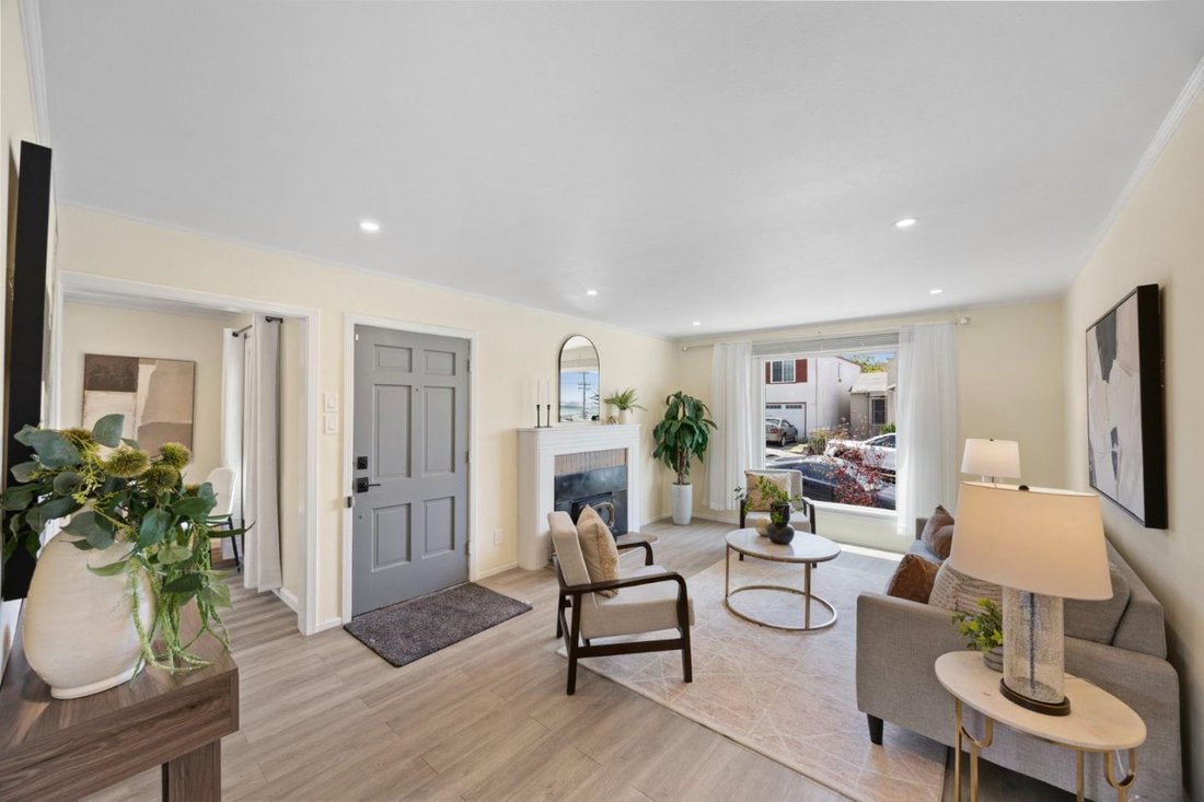 House in Colma, California, United States 4 - 18407632