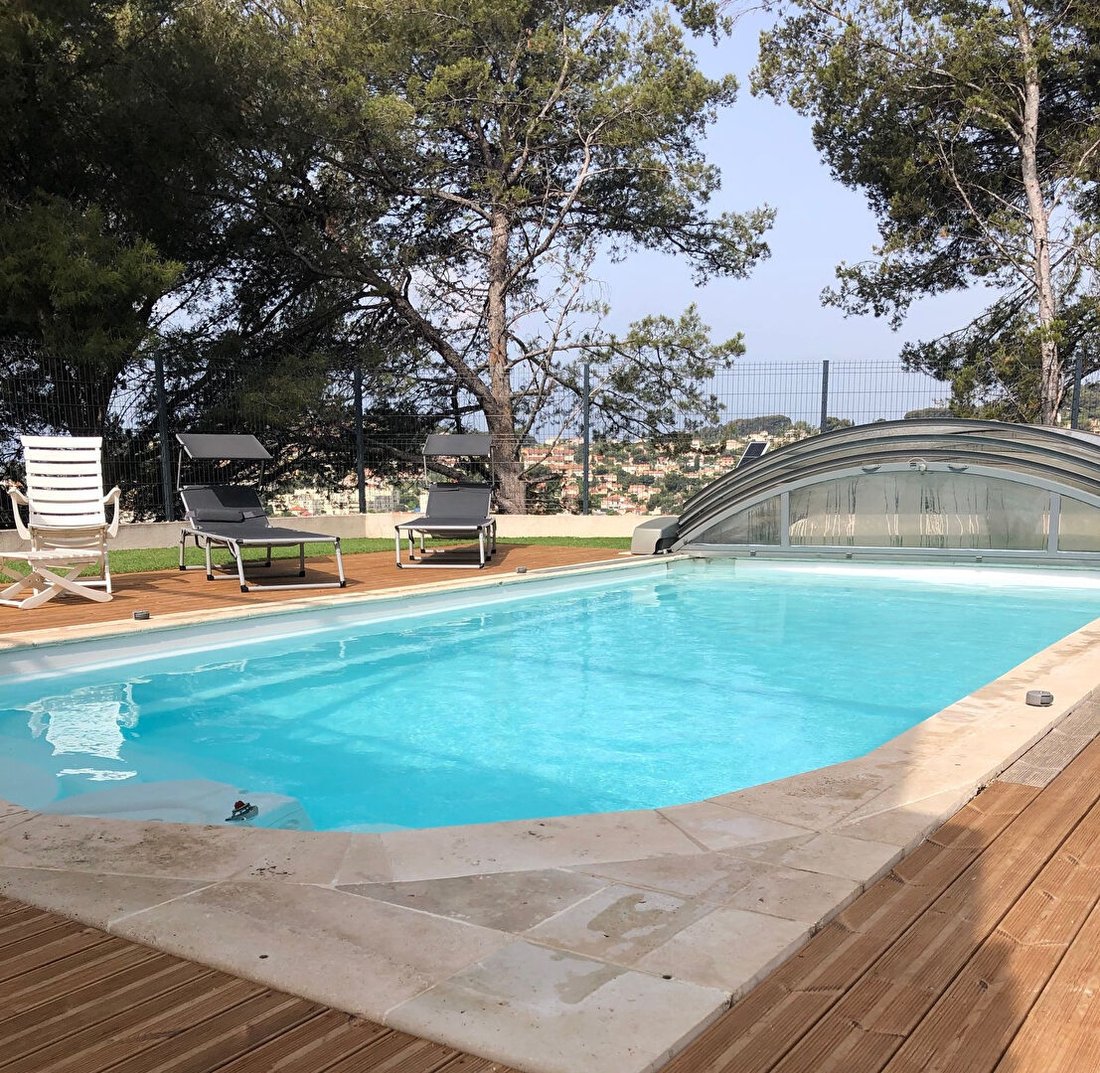 Villa in Avignon, Provence-Alpes-Côte d'Azur, France 2 - 18405610