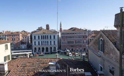 Apartment in Saint Paul, Venice, Italy 1