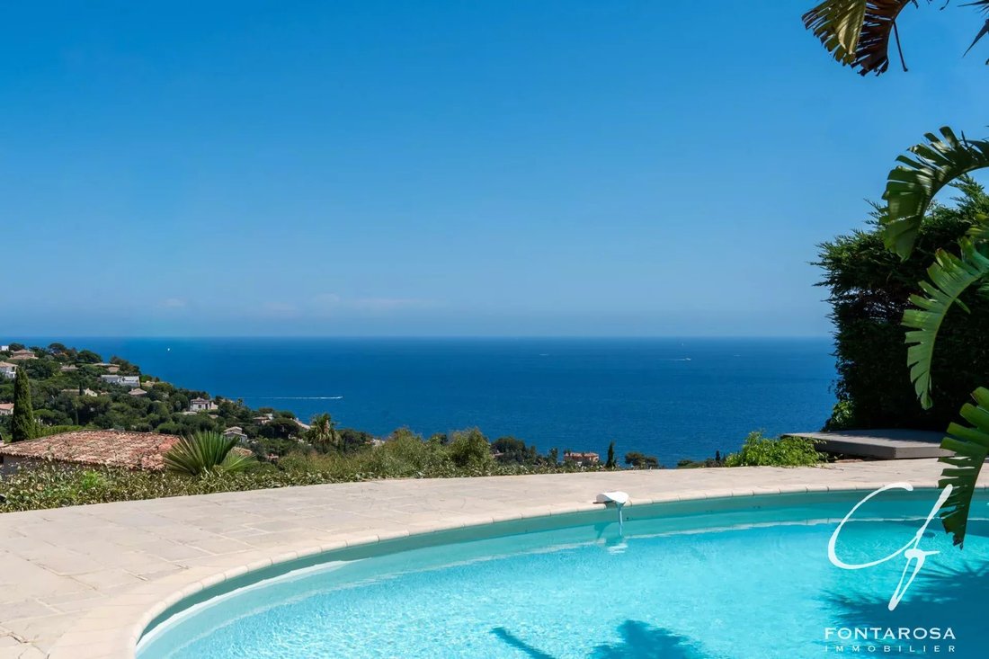 Villa in Les Issambres, Roquebrune-sur-Argens, France 1 - 18415182