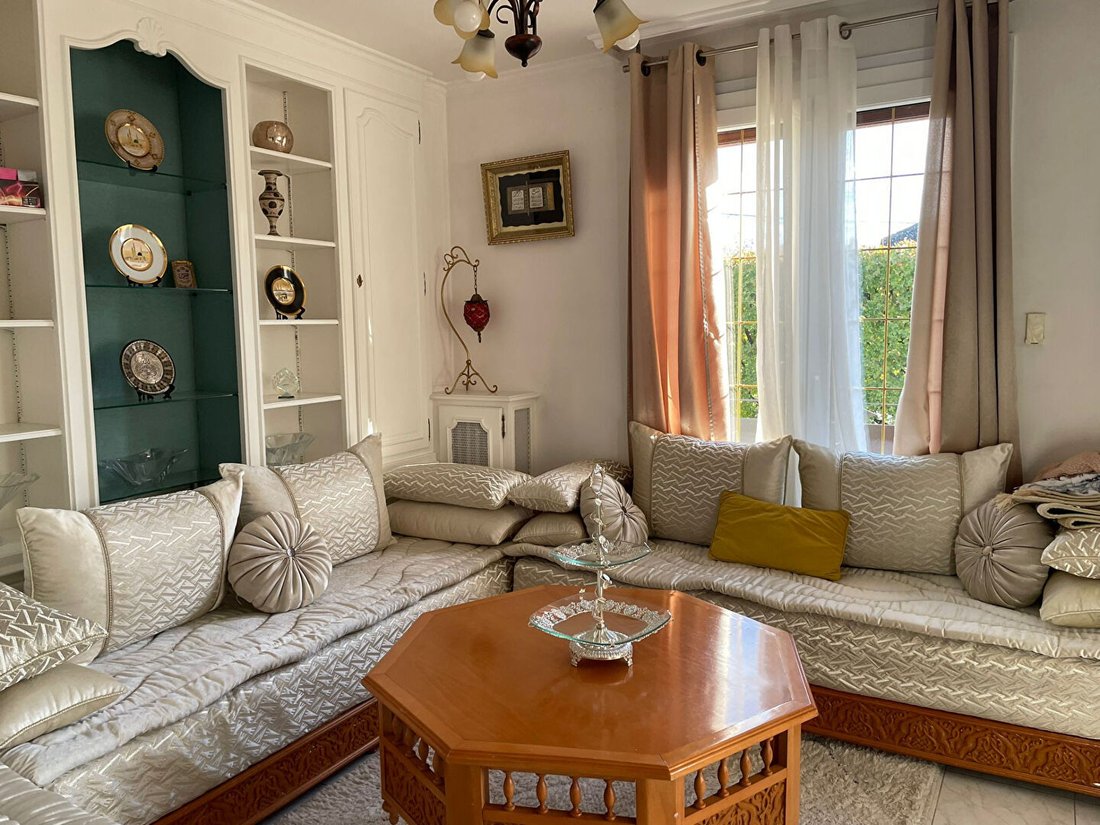 Villa in Bondy, Ile-de-France, France 1 - 18406054
