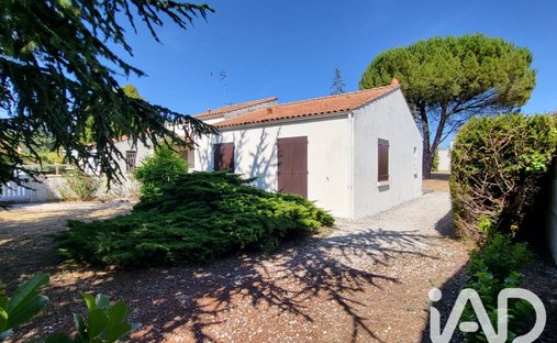 Casa a Mairie, Perigny, Francia 1