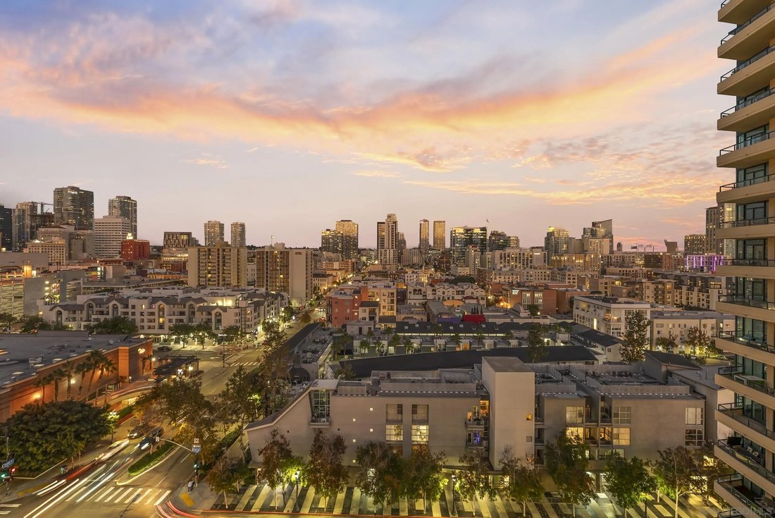 Condo in San Diego, California, United States 2 - 18408425