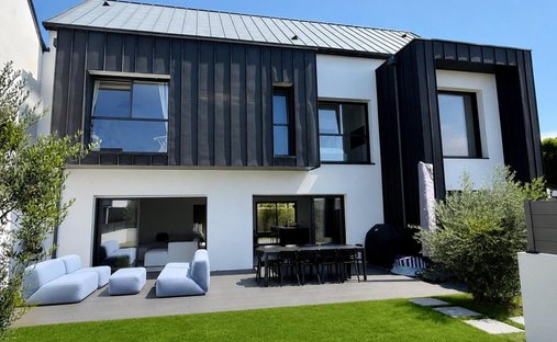 House in Centre Ville Sud Ouest, Plœmeur, France 1