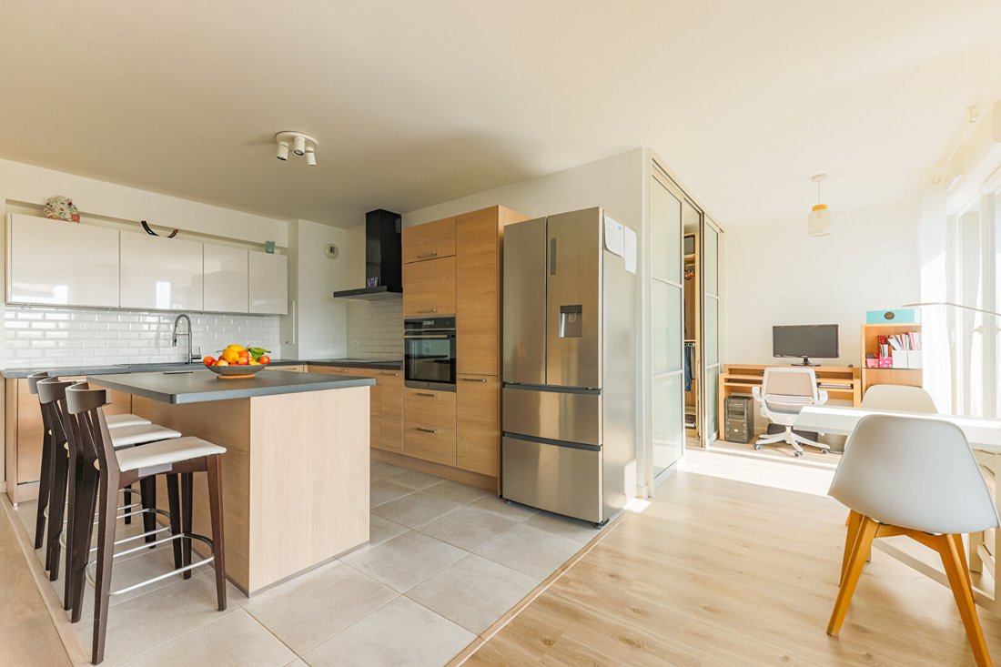 Apartment in Matisse-Pierrelais, Châtillon, France 5 - 18406052