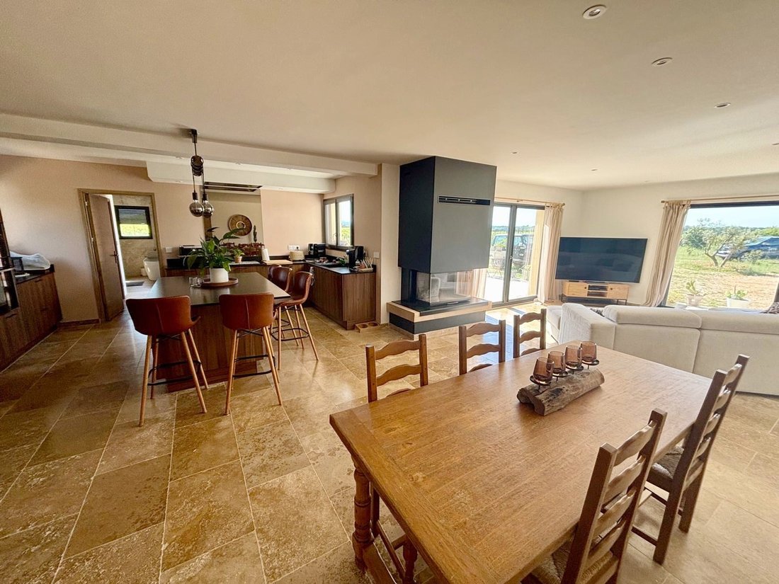 Villa in Grignan, Auvergne-Rhône-Alpes, France 5 - 18407815
