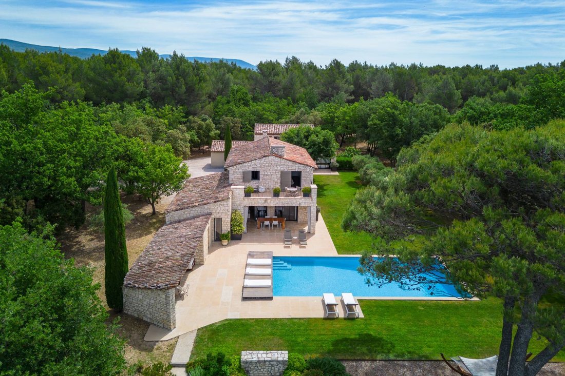Maison à Gordes, Provence-Alpes-Côte d'Azur, France 1 - 18403955
