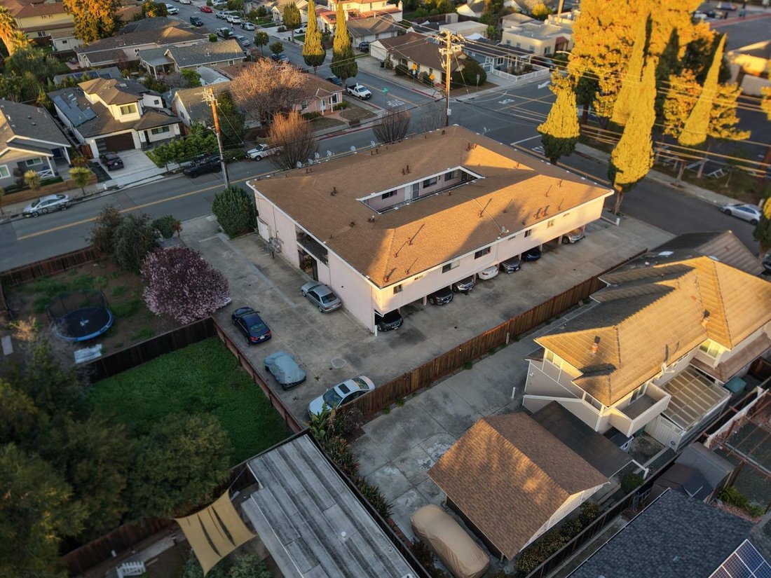 Sunnyvale, California, United States 2 - 18407583