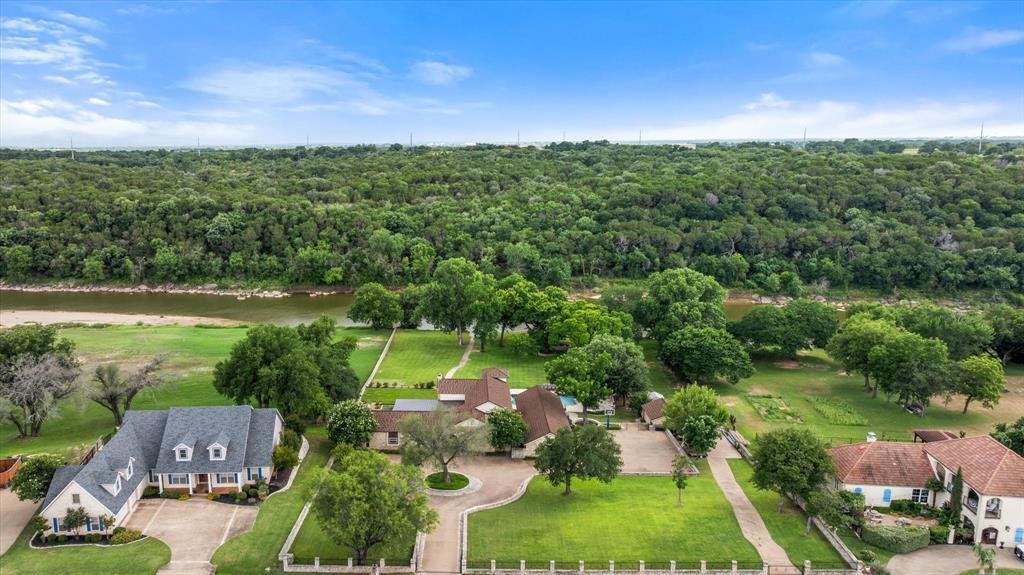 House in Granbury, Texas, United States 5 - 18167480