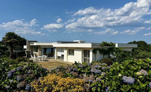 House in Centre Ville, Douarnenez, France 1