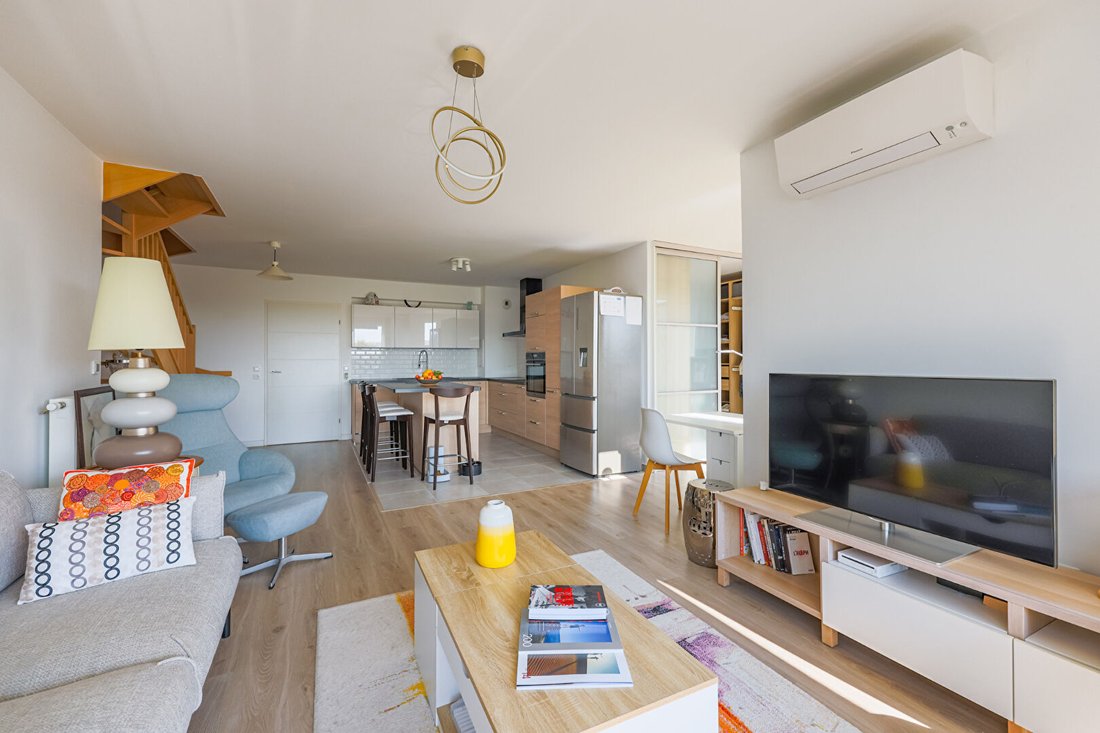 Apartment in Matisse-Pierrelais, Châtillon, France 3 - 18406052