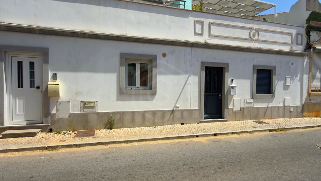House in Faro (Se e Sao Pedro), Algarve, Portugal 1 - 18404864
