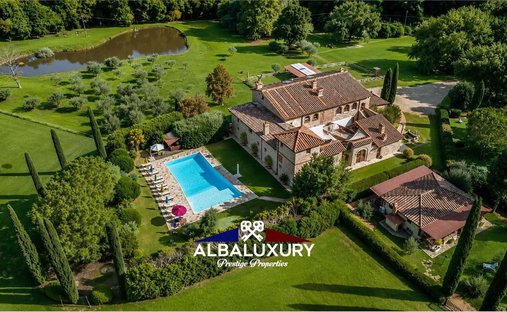 Villa in Rapolano Terme, Tuscany, Italy 1