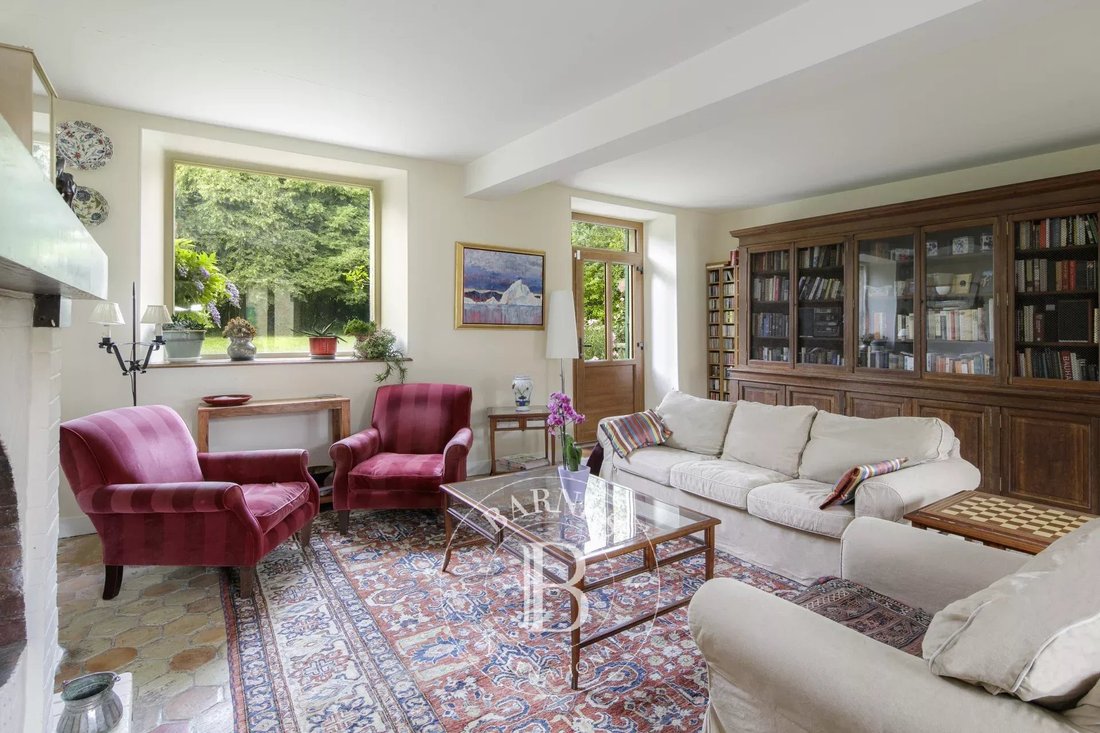 House in Saint-Vrain, Ile-de-France, France 3 - 15894655