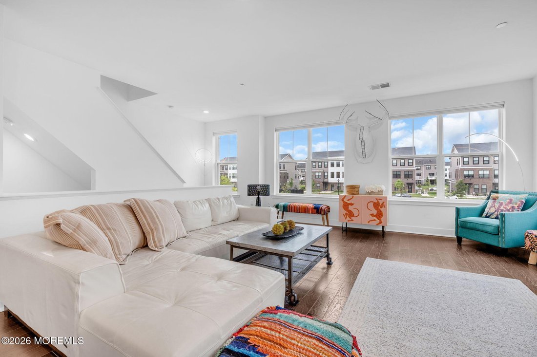 Condo in Tinton Falls, New Jersey, United States 1 - 18407661