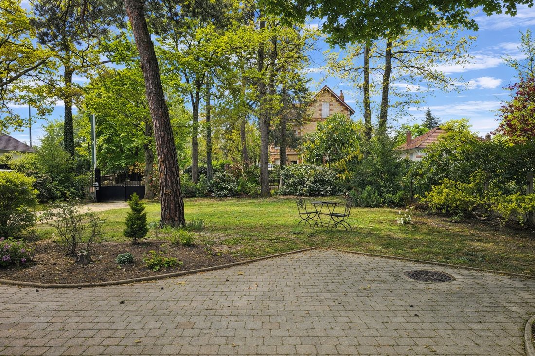 Villa in Beauchamp, Ile-de-France, France 5 - 18405551