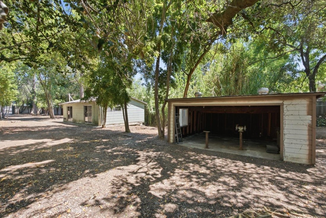 House in San Carlos, California, United States 5 - 18411361