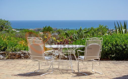 House in Olhos de Agua, Algarve, Portugal 1