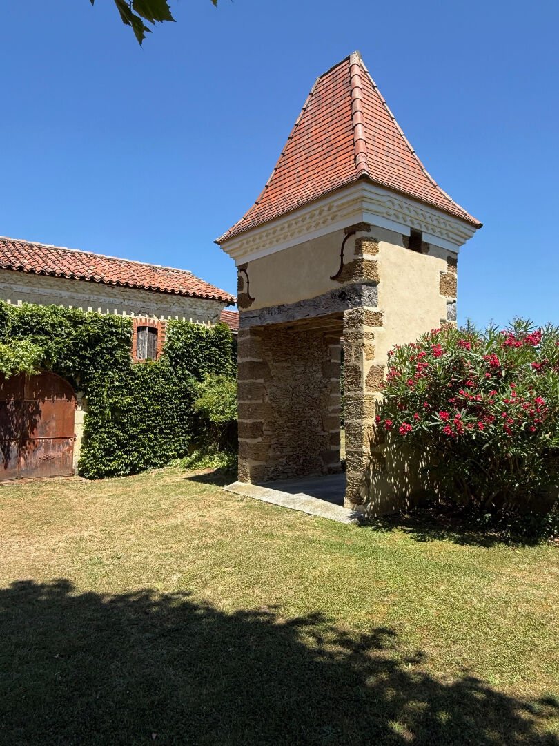 Villa in Villeneuve-de-Marsan, Nouvelle-Aquitaine, France 2 - 18405567
