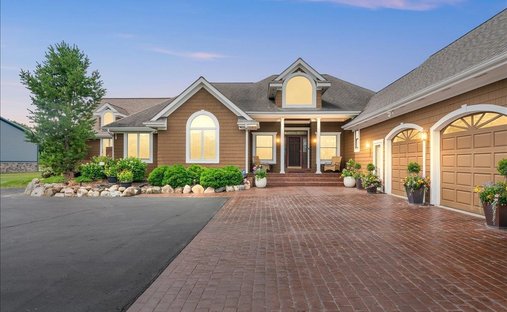 House in Owosso charter Township, Michigan, United States 1