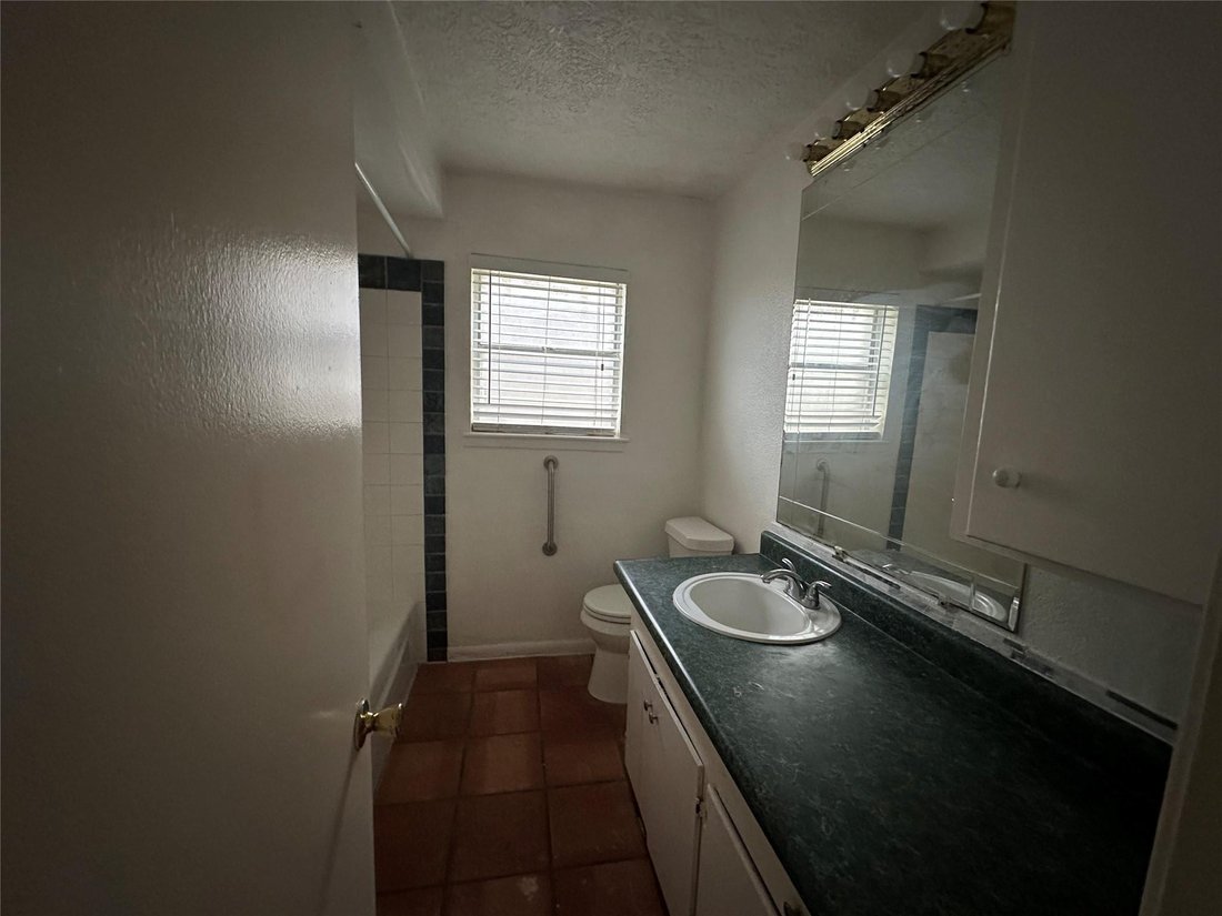 Seabrook, Texas, United States 4 - 18413633