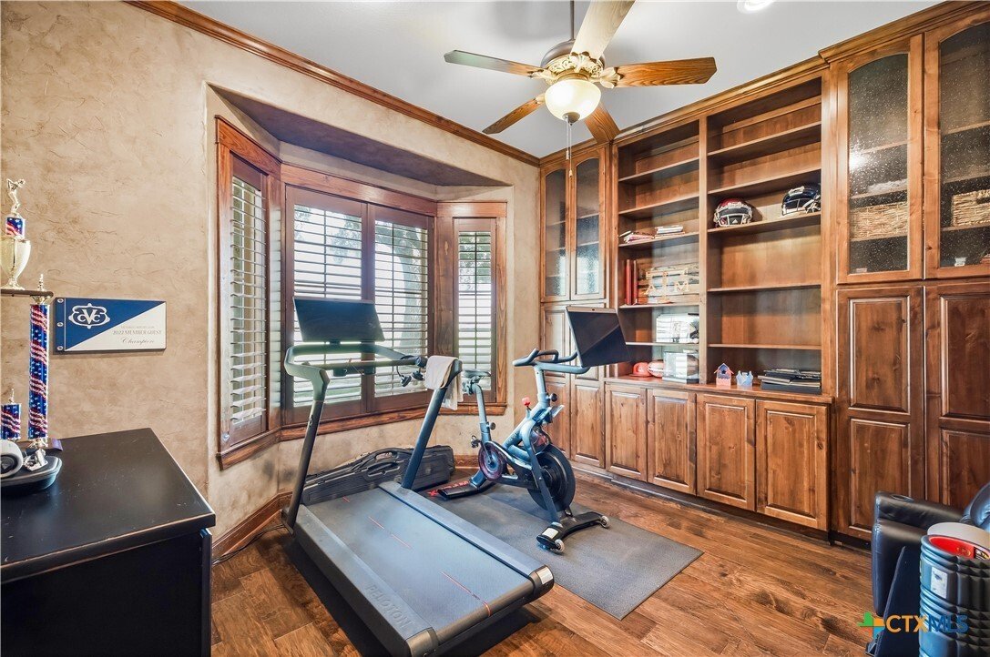 House in Yoakum, Texas, United States 5 - 18414520