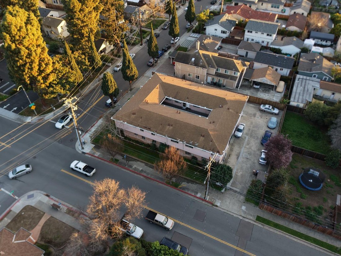 Sunnyvale, California, United States 4 - 18407583