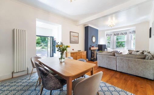 House in Walton on the Hill, Reigate and Banstead, England 1