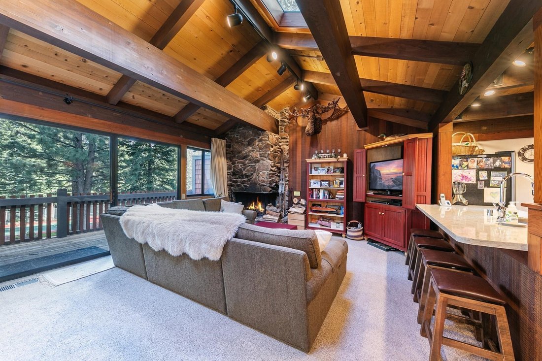 House in Tahoe City, California, United States 1 - 18131261