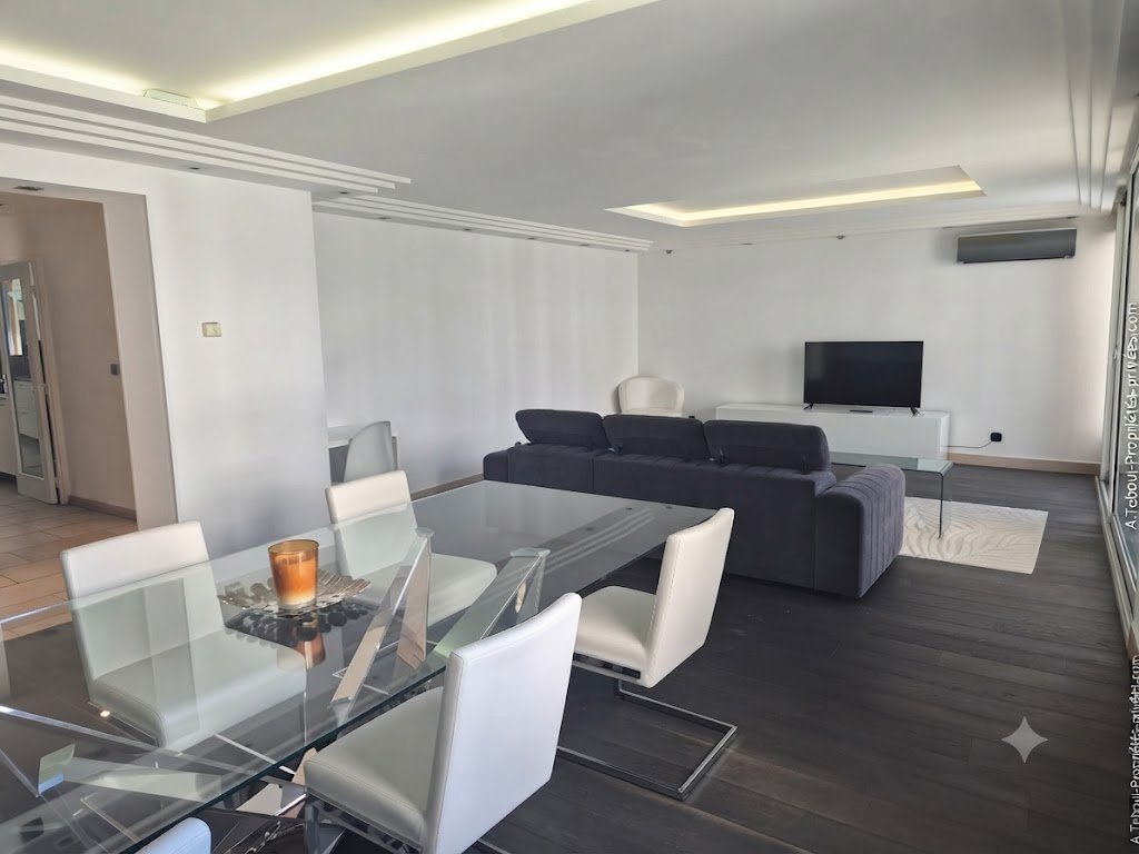 Apartment in Les Poulettes, Villeurbanne, France 2 - 18409554