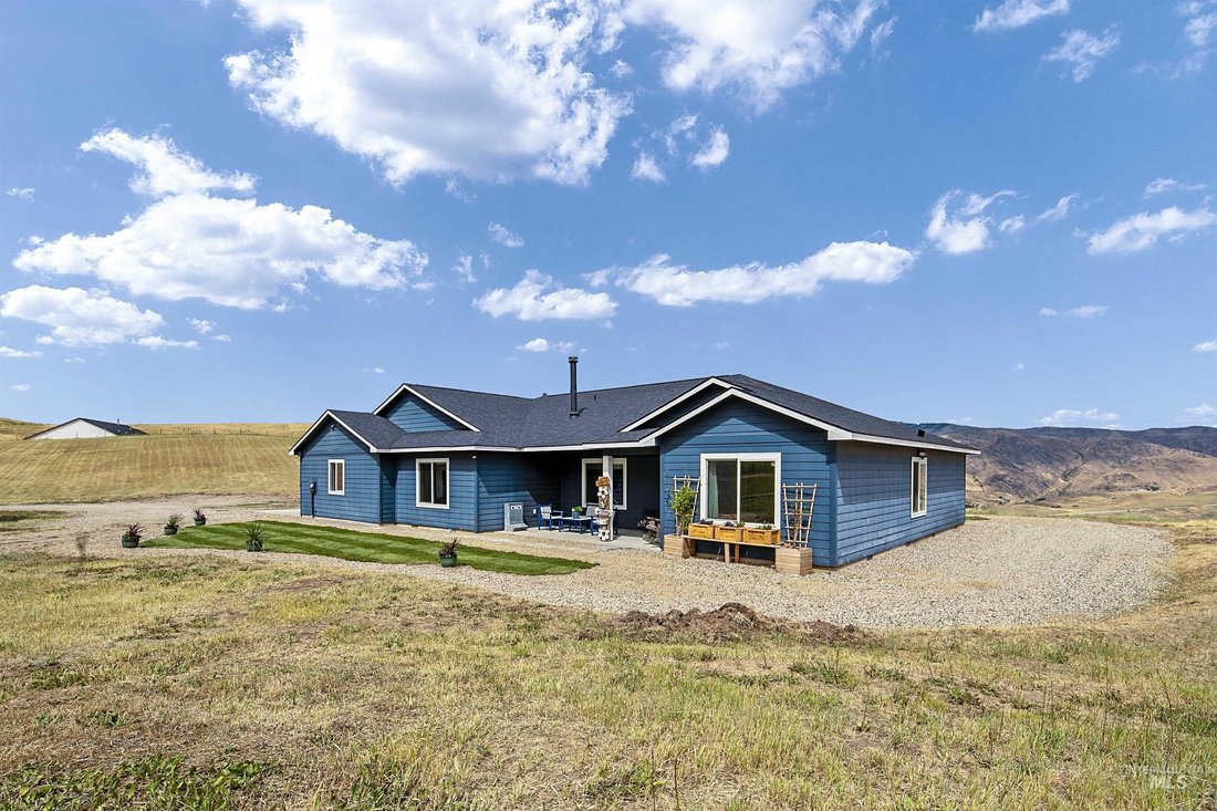 House in Horseshoe Bend, Idaho, United States 3 - 18410352