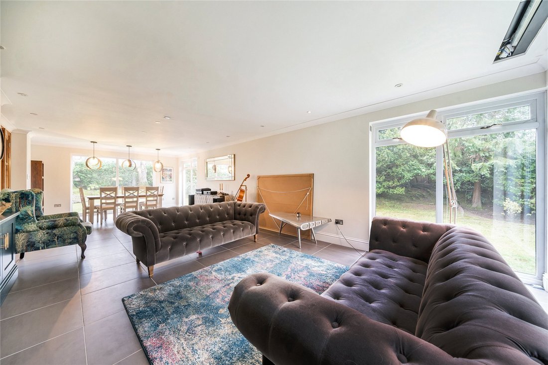 Castle in Horsell, Woking, England 4 - 18414488