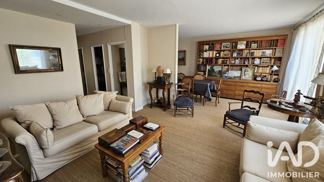 Apartment in Saint-Germain-en-Laye, Ile-de-France, France 1 - 18414187