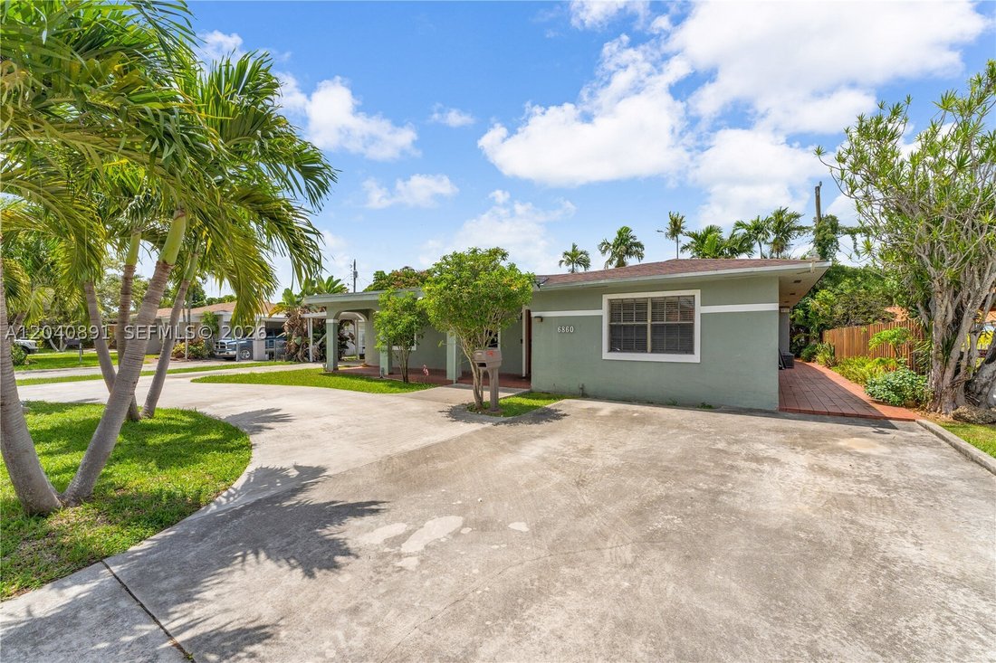 House in Miami, Florida, United States 3 - 18411342