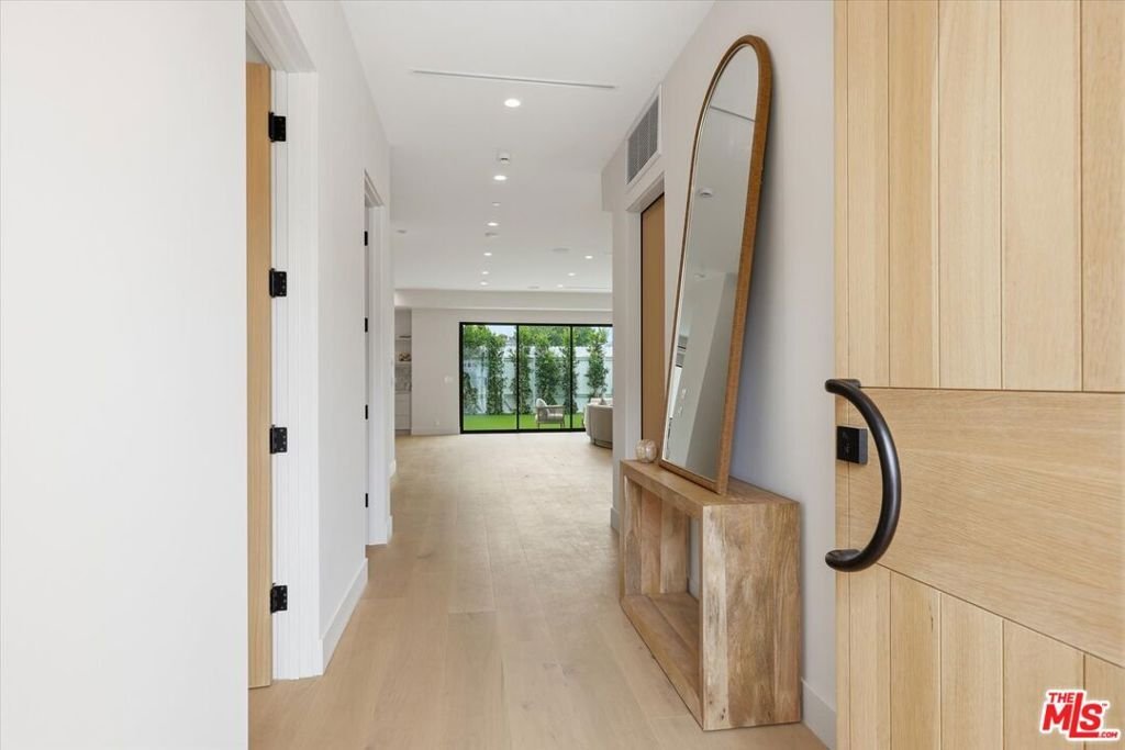 House in Los Angeles, California, United States 4 - 18407704